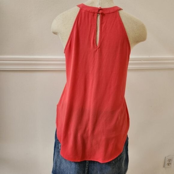 Blue Pepper Women's Sleeveless High Neck Pleated Cami Top size Medium - Picture 6 of 11